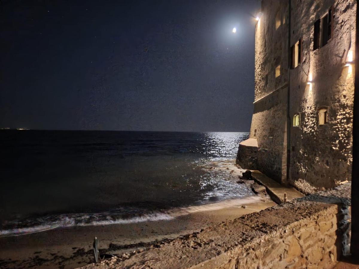 Отель Torre Mozza - Dimora D' Epoca Фоллоника Экстерьер фото