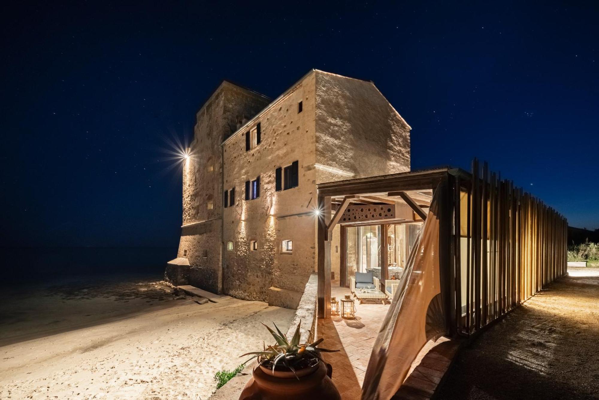Отель Torre Mozza - Dimora D' Epoca Фоллоника Экстерьер фото